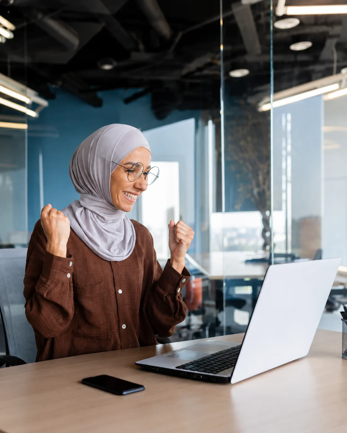 Intelaq Licence Dubai: Eligibility, Activities, Cost and Application